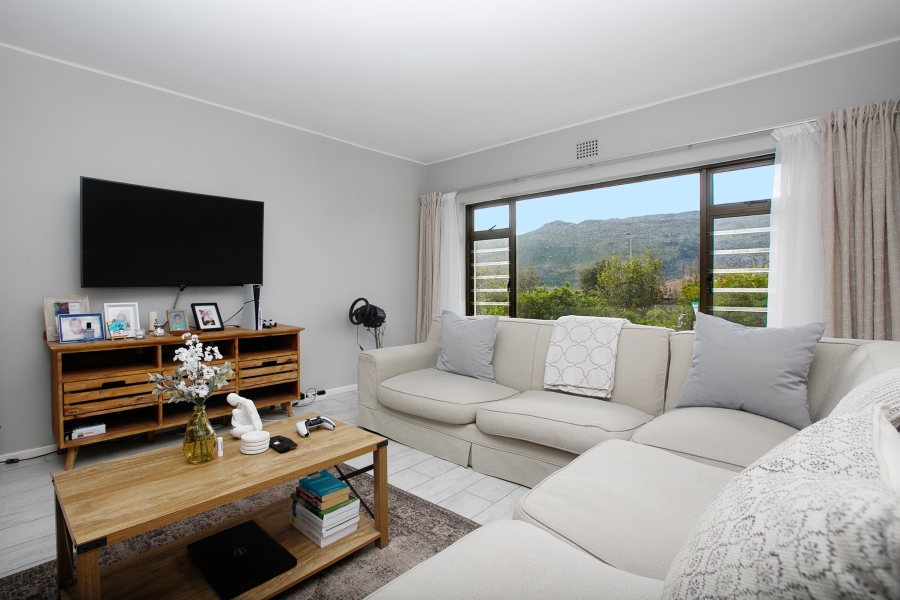 2 Bedroom Property for Sale in Fish Hoek Western Cape
